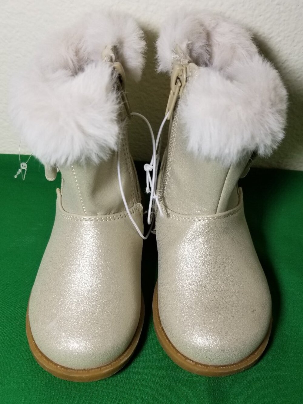 Rachel Shoes Maxine Faux Fur‎ Boots Tan Toddler Size 6M Side Zipper Bow NWOT